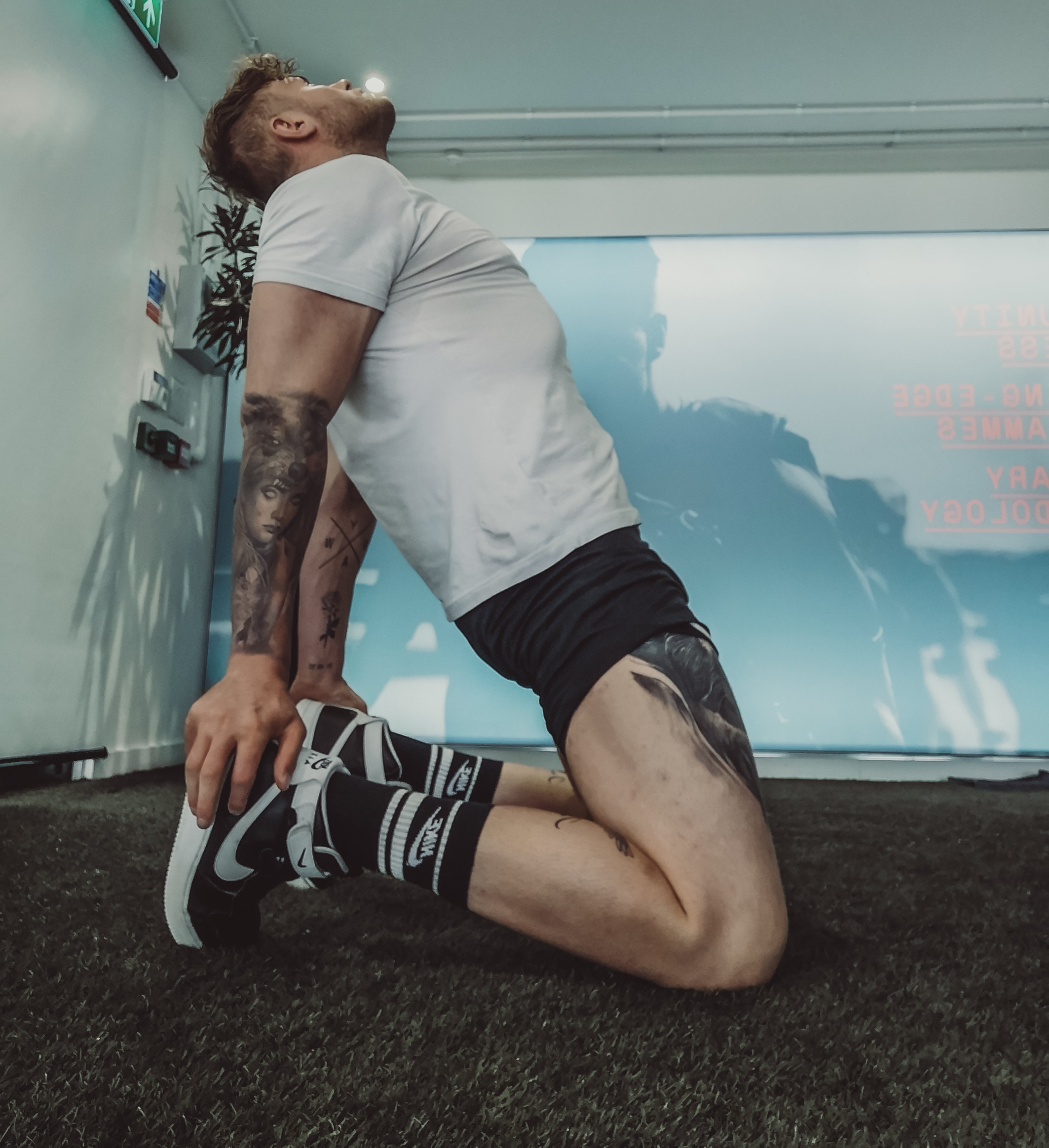 kneeling hip flexor stretch