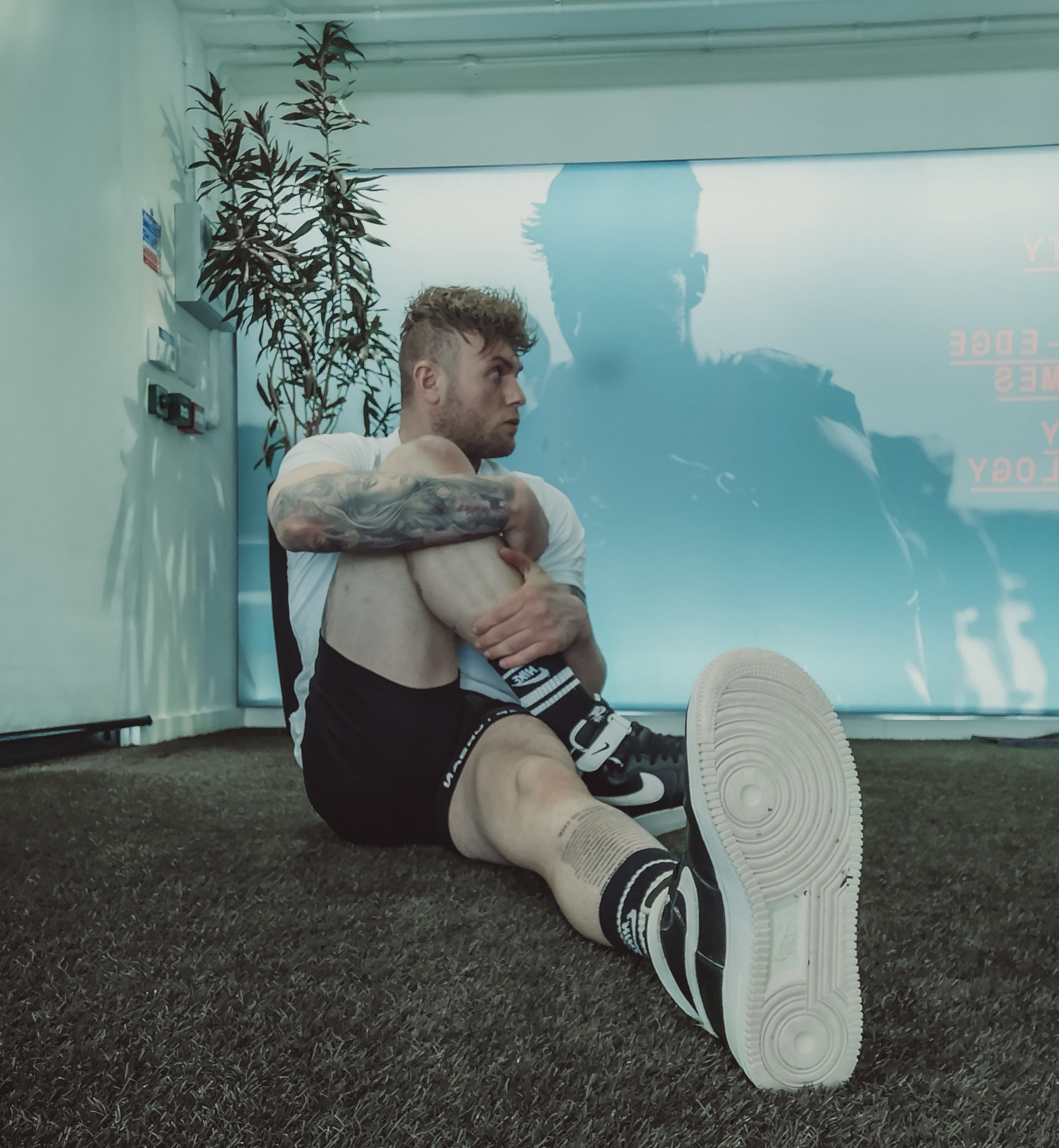 sitting glute stretch
